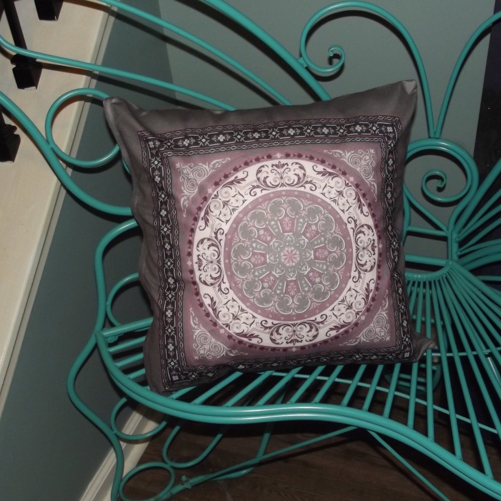 2 Piece Soft Mandala Design Accent Pillowcases - 20"x20"